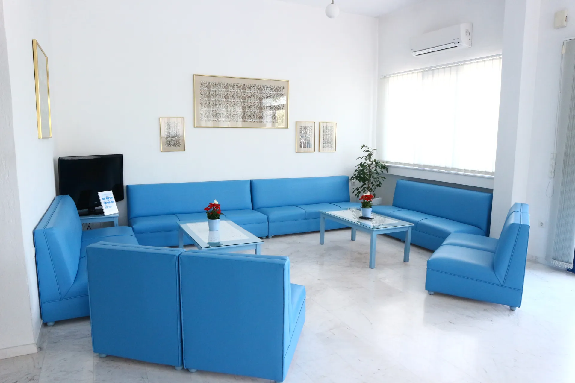 Tiara Holidays - Danae Hotel - lobby